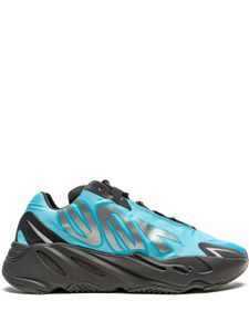 adidas Yeezy baskets YEEZY 700 MNVN 'Bright Cyan' - Bleu