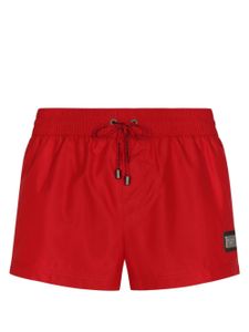 Dolce & Gabbana short de bain à plaque logo - Rouge