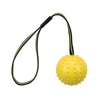 Trixie Sporting bal met riem van natuurlijk rubber, diameter 6 cm - 35 cm, voor honden