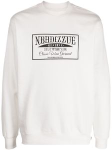 izzue x Neighborhood sweat à logo imprimé - Blanc