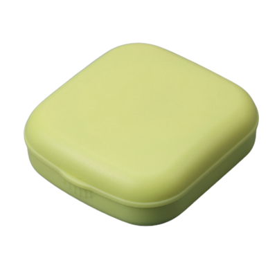 Lenzendoosje - pincet - zuignapje - spiegel - vloeistof - groen Lenzendoosje - pincet - zuignapje - spiegel - vloeistof - groen