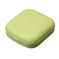 Lenzendoosje - pincet - zuignapje - spiegel - vloeistof - groen