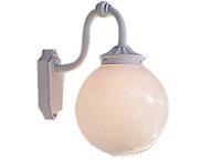 Konstsmide Arcturus 554-252 Muurlamp Buitenverlichting, B: 25cm D: 37cm H: 42cm 1x100W IP23 Gelakt AluminiumMat Wit