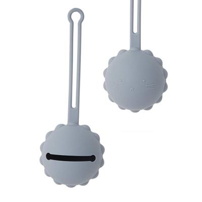 Dutsi - Welpje Serie - Siliconen Fopspeenhouder met Leeuwen Ontwerp - Pastelblauw