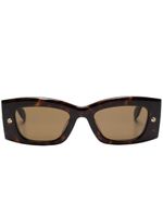 Alexander McQueen Eyewear lunettes de soleil rectangulaires à détails de clous - Marron