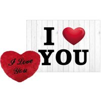 Pluche knuffel kussen rood I Love You 35 cm met I Love You wenskaart