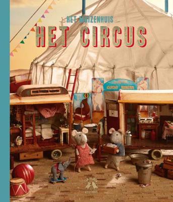 Het circus - Karina Schaapman - Hardcover (9789047614555) Het circus - Karina Schaapman - Hardcover (9789047614555)