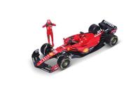BBURAGO - Ferrari SF-23 Charles Leclerc #16 2023 - Realistische modelauto op schaal 1:24 en figuur van Charles Leclerc, officiële Ferrari-licentie, aanbevolen vanaf 14 jaar