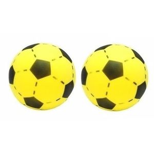 2x Gele foam speelgoed voetballen 20 cm   -