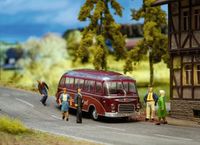 Schuco 452669200 H0 Bus Setra S6 Wandervögel met 5 figuren - thumbnail