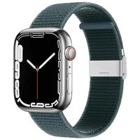 By Qubix - Nylon bandje met klemsluiting - Donkergroen - Compatible met Apple Watch 38mm / 40mm / 41mm / 42mm - Compatible Apple watch bandjes