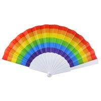 1x Zomerse Spaanse waaiers regenboog/pride vlag 14 x 23 cm   - - thumbnail