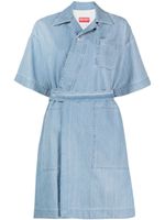 Kenzo robe portefeuille en jean à taille nouée - Bleu