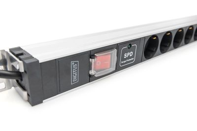 Digitus DN-95435 19 inch Stekkerdoos voor patchkast 1 HE Geaarde contactdoos Geschikt voor kastdiepte: vanaf 300 mm Aluminium, Aluminium (geëloxeerd), Zwart,