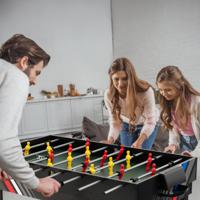 4-in-1 Multi-Speeltafel 125 cm Tafelvoetbaltafel met Poolbiljart Airhockey en Tafeltennis voor Thuisspelkamers Feestbars Zwart - thumbnail