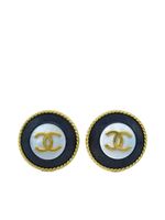 CHANEL Pre-Owned boucles d'oreilles à logo embossé (1993)