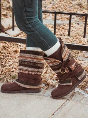 Ethnic Stripe Pattern Patchwork Striped Snow Boots Ethnic Stripe Pattern Patchwork Striped Snow Boots