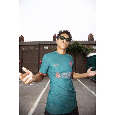 Liverpool 3e Shirt 2022/23 Kinderen Liverpool 3e Shirt 2022/23 Kinderen