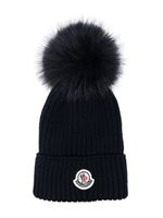 Moncler Enfant bonnet en maille nervurée à pompons - Bleu