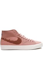 Nike baskets montantes SB Blazer Court Premium - Rose - thumbnail