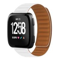 By Qubix - Compatible met Fitbit Versa 3/4 & Sense 1/2 - Siliconen Loop bandje - Wit - Compatible fitbit bandje