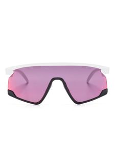 Oakley lunettes de soleil oversize BXTR Prizm - Blanc