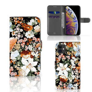 Hoesje voor Apple iPhone 11 Dark Flowers