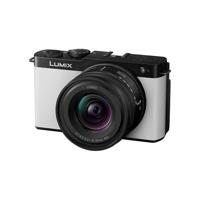 Panasonic Lumix DC-S9NE-W Full-frame Spiegelloze Vlogcamera met Open Poort, 24,2 MP, 6K / 4K video, 779-punts PDAF, Beeldstabilisatie, 5 GHz WiFi, Wit, met S-R1840E 18-40mm S Lens
