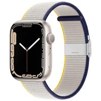By Qubix - Nylon bandje met klemsluiting - Wit - Compatible met Apple Watch 38mm / 40mm / 41mm / 42mm - Compatible Apple watch bandjes