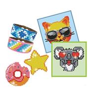 DIAMOND DOTZ DTZ10.003 - Originele Diamond Painting Dotzies Set met 6 motieven: 2 foto's 15 x 15 cm, 2 armbanden, 2 stickers/stickers, complete set voor kinderen vanaf 8 jaar, extra fonkelend, groen