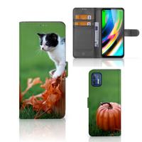 Motorola Moto G9 Plus Telefoonhoesje met Pasjes Kitten - thumbnail