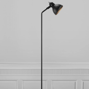 OP = OP Vloerlamp zwart 'Aslak' Nordlux E27 fitting 140cm