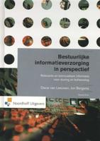 Bestuurlijke informatieverzorging in perspectief - Jon Bergsma, Oscar van Leeuwen - Hardcover (9789001817435)