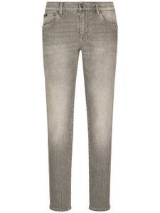 Dolce & Gabbana logo-plaque slim-fit jeans - Gris