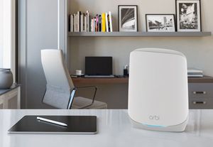 Netgear ORBI RBK763s Tri-band Mesh WiFi 6 Systeem mesh router 1x ORBI-router (RBR760) + 2x ORBI-satelliet (RBS760), Dekking tot 525 m²