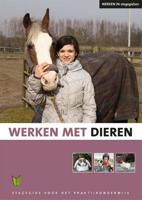 Werken In-stagegidsen Werken met dieren - Linda Helsdingen - Paperback (9789086961740)