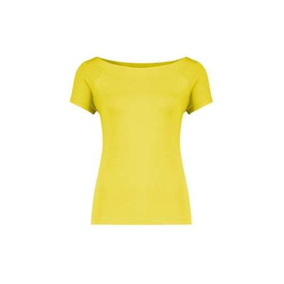 Claudia Sträter top geel