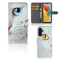 Samsung Galaxy M14 Telefoonhoesje met Pasjes Witte Kat