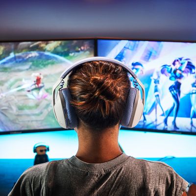 Logitech G435 LIGHTSPEED Over Ear headset Gamen Bluetooth Stereo Wit Volumebegrenzing