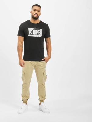 Mister Tee / t-shirt Kiss Treats in zwart Mister Tee / t-shirt Kiss Treats in zwart