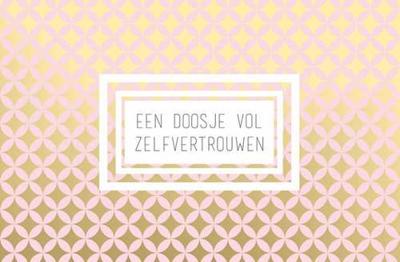 Een doosje vol zelfvertrouwen - Paperback (9789045323374) Een doosje vol zelfvertrouwen - Paperback (9789045323374)