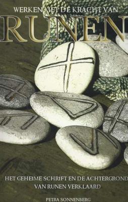 Werken met de kracht van runen - Petra Sonnenberg - Paperback (9789063789930)