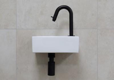 Mueller Rhea XXS fonteinset glans wit met zwart gebogen fonteinkraan rechts Mueller Rhea XXS fonteinset glans wit met zwart gebogen fonteinkraan rechts