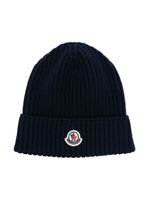 Moncler Enfant bonnet nervuré à patch logo - Bleu - thumbnail