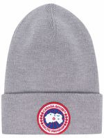 Canada Goose bonnet Arctic Disc en maille nervurée - Gris