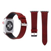 By Qubix - Dot Pattern Leren bandje - Rood - Compatible met Apple Watch 44mm / 45mm / 46mm / 49mm - Compatible Apple watch bandjes