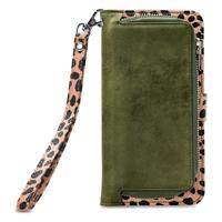 Mobilize - iPhone 7 Hoesje - Uitneembare Gelly Wallet Case Luipaard Donker Groen