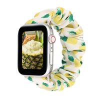 By Qubix - Elastisch scrunchie nylon bandje - Ananasprint - Compatible met Apple Watch 44mm / 45mm / 46mm / 49mm - Compatible Apple watch bandjes